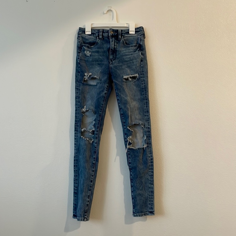 American Eagle Super Hi-Rise Jeggjng size 4 Long.